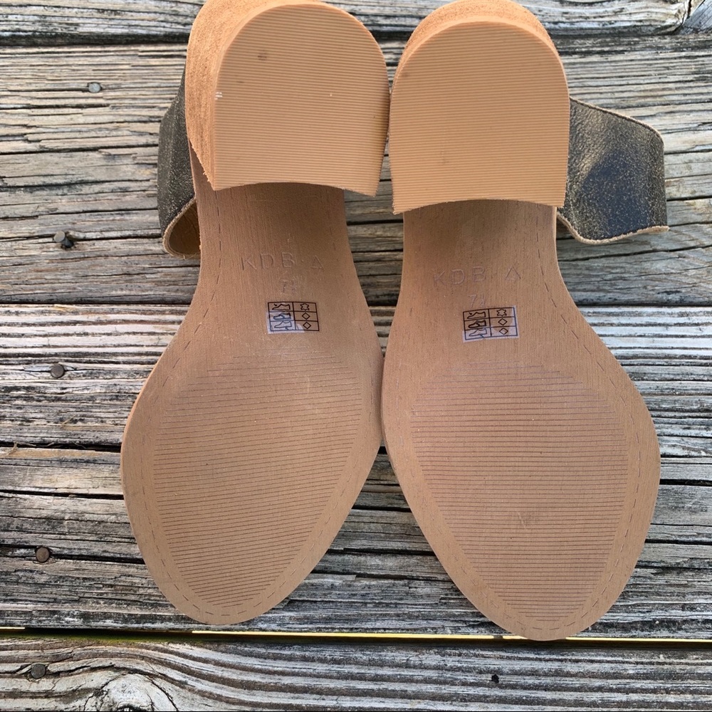 KELSI DAGGER Leather Brooklyn Mayfair Sandals 71/2 - Picture 5 of 8